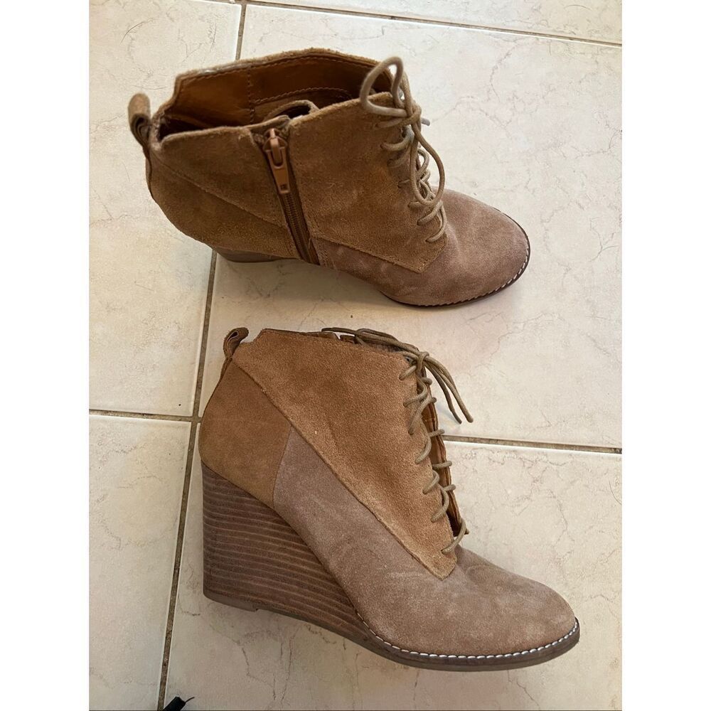 Lucky Brand Tan Yoanna Suede Wedge Bootie Women's Size 8